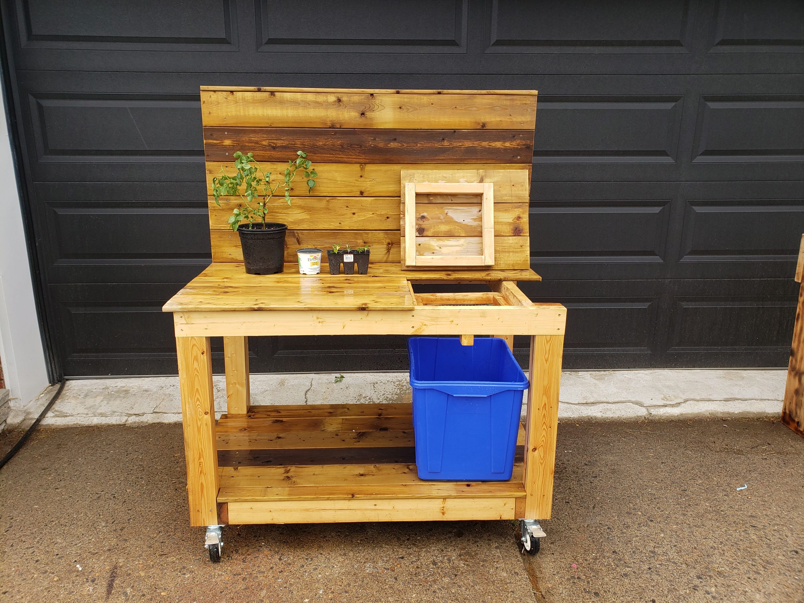 "Wanda" Heavy Duty Portable Garden Potting Table GTA WoodWorks